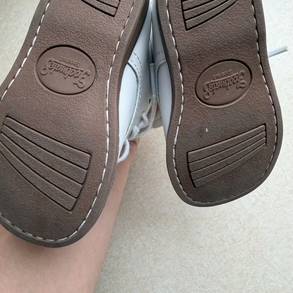 Footmates Todd boot size 4
